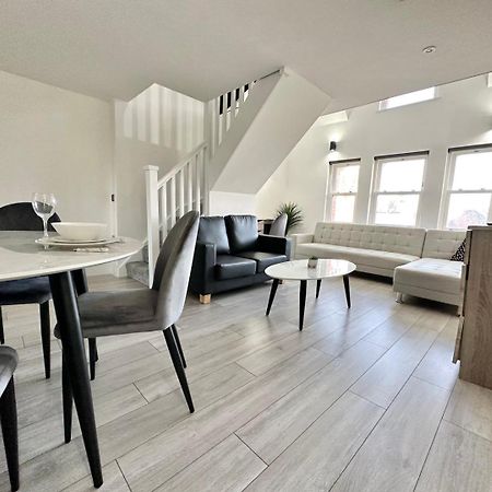 Luxury Duplex City Centre Apartment Leeds  Exterior photo